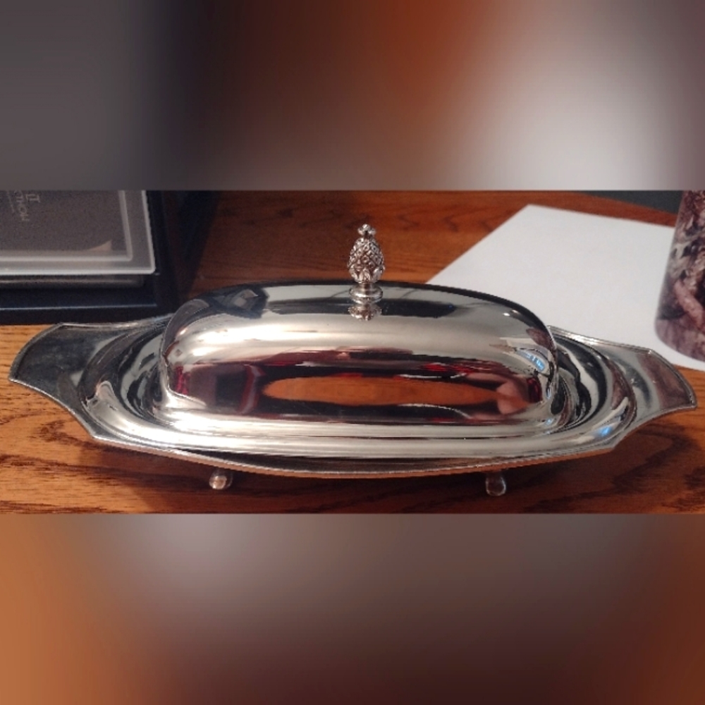 Vintage Wilcox S.P. Co. Internationals Silver Butter Dish